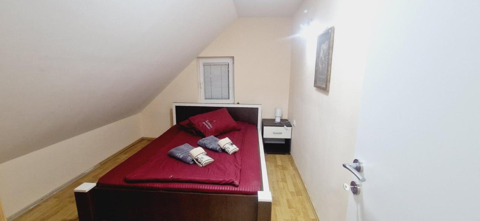 Apartmani Jasmina 兹拉蒂博尔 外观 照片
