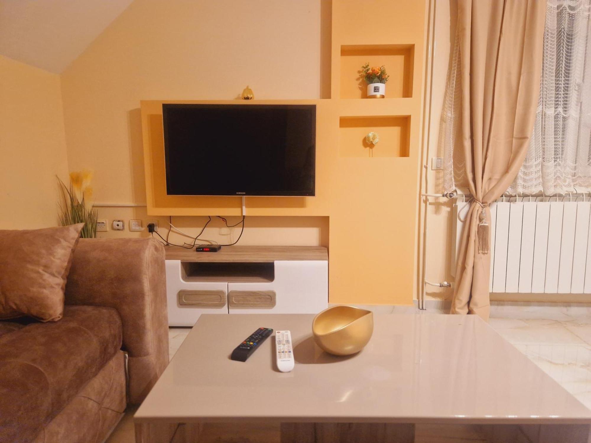 Apartmani Jasmina 兹拉蒂博尔 外观 照片